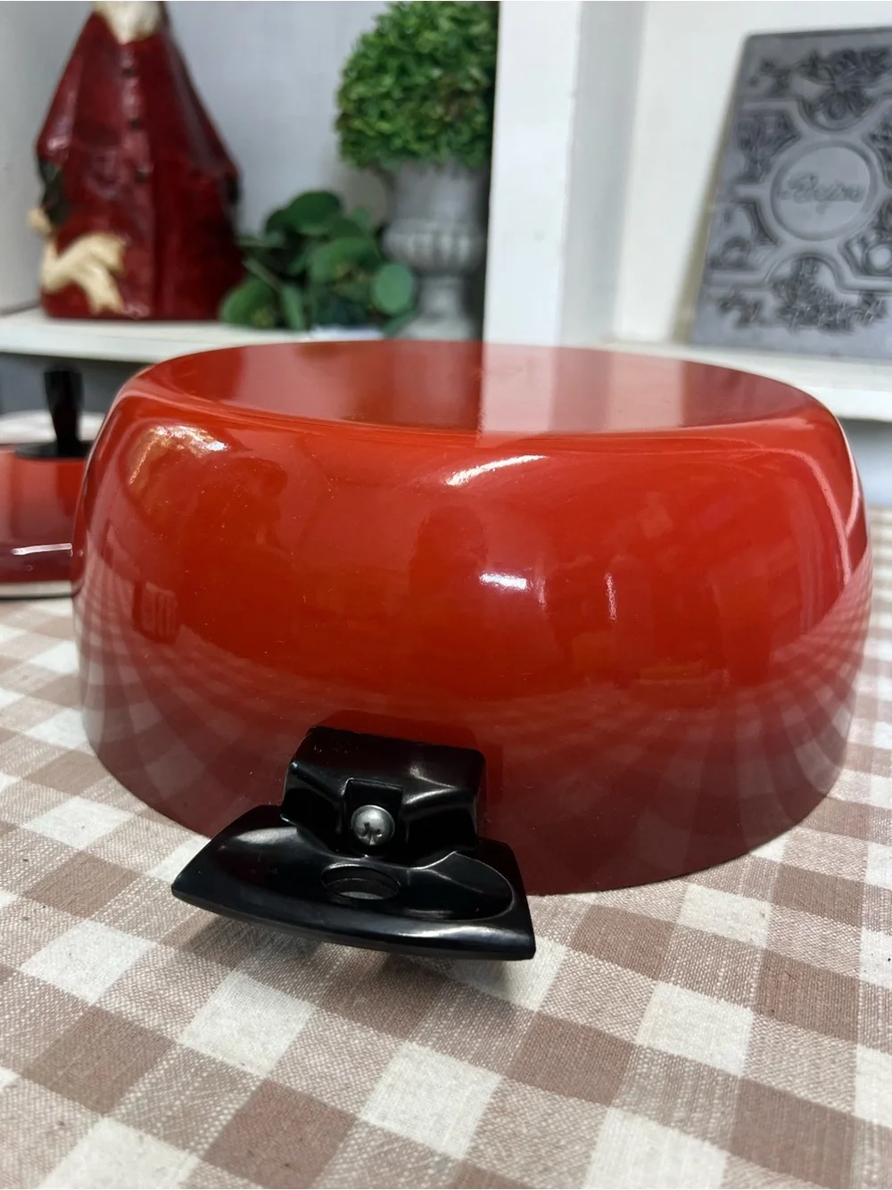 Vintage cookware bounty wear ever 5 quart red ombré mid century grandma core